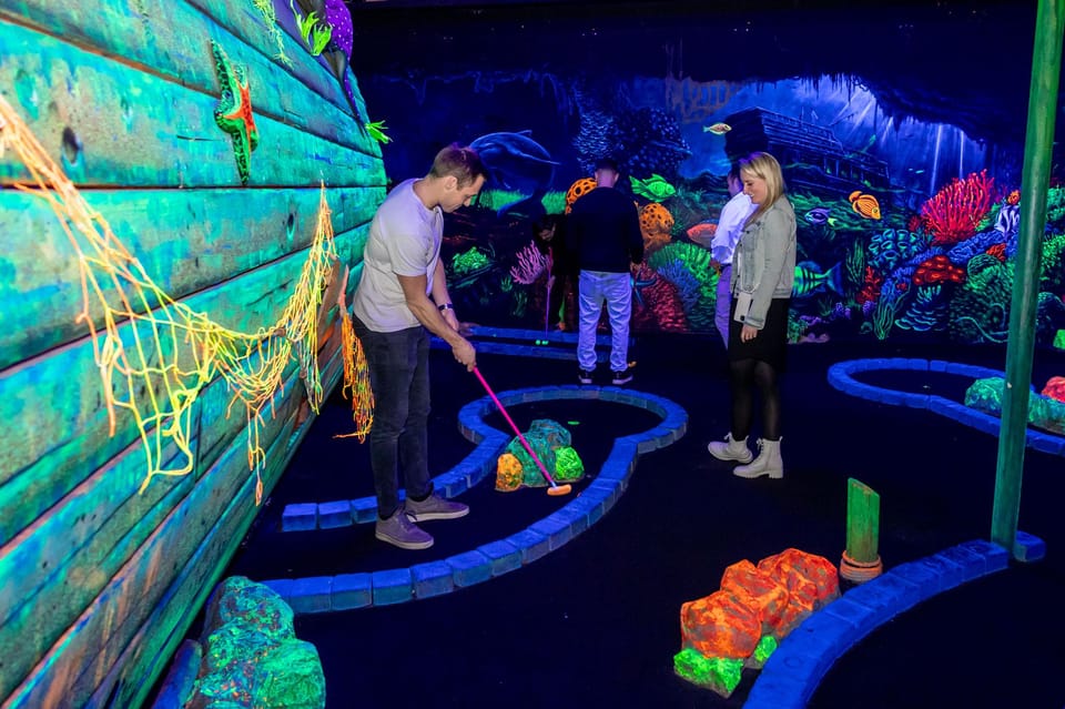 Aloha Amsterdam: 12-Hole Glow-in-the-Dark Mini-Golf - Who This Fits Best (Families, Dates, Big Groups)
