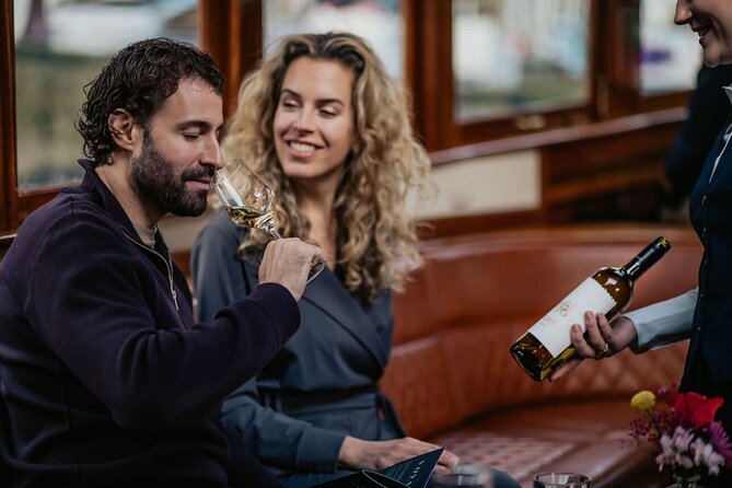 Amsterdam: 2-Hour Canal Cruise incl. Drinks & Dutch Snacks - Photo Tips and Timing: When the Canals Look Their Best