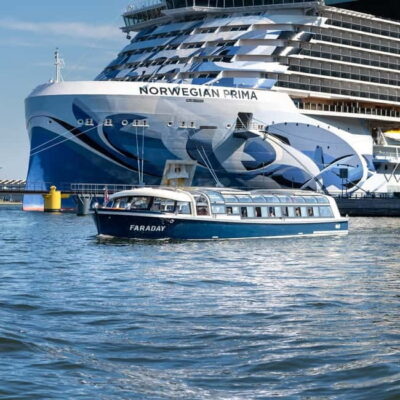 Amsterdam: 75 Minute City Canal Cruise with Audio Guide - Audio in 19 languages, plus the Fresh Water Pirate kids story