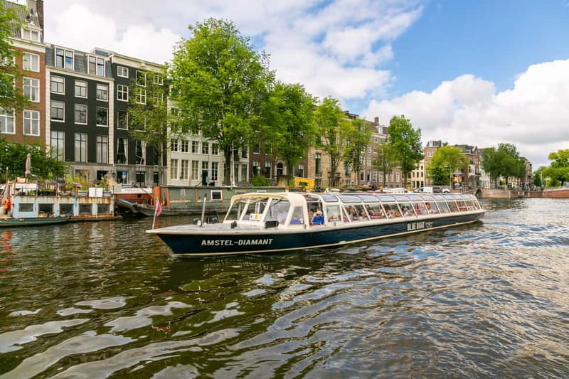 Amsterdam: 75 Minute City Canal Cruise with Audio Guide - Who should book this cruise (and who might want to skip it)