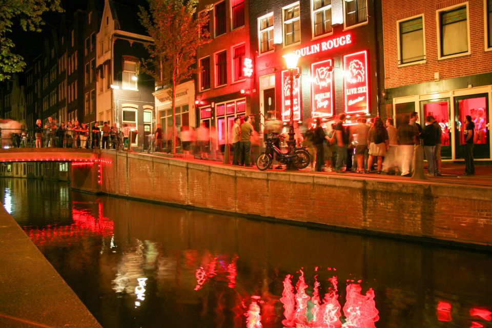 Amsterdam: After Dark Red Light District Tour - Frisco Inn Start, 1.5 Hours, and the Rules That Set the Tone