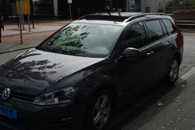 Amsterdam Airport & Non-Airport Private Transfer to City Center - The Car: Air-Conditioned Comfort for Groups Up to Eight