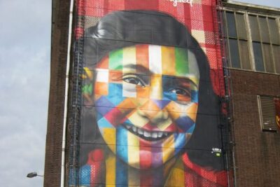 Amsterdam: Anne Frank and Jewish Quarter Walking Tour (TOP RATED) - The Portuguese Synagogue stop: where Amsterdam’s Jewish Golden Age shows up in architecture