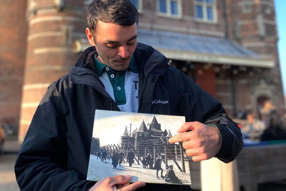 Amsterdam: Anne Frank Guided Small Group Walking Tour - Finding the Group and Getting Your Bearings Fast
