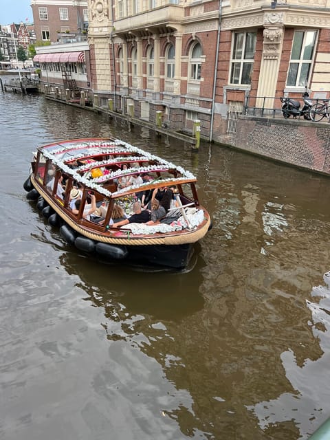 Amsterdam: Boat Tour with Optional Unlimited Drinks - Should you book this Amsterdam unlimited-drinks canal tour?
