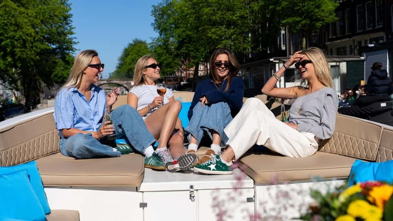 Amsterdam: Canal Cruise in Open Boat with Drink Option - Who this canal cruise suits best (and who should consider alternatives)