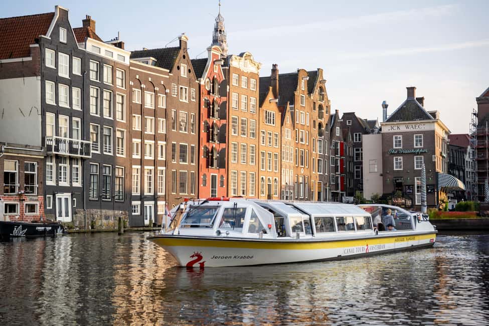 Amsterdam: City Centre Canal Cruise & Free Flower Cocktail - A simple way to get your Amsterdam bearings from the water
