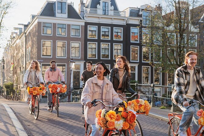 Amsterdam City Top Highlights Guided Bike Tour - Vondelpark and the Museum Quarter: a breather plus culture