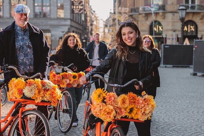 Amsterdam City Top Highlights Guided Bike Tour - Snacks and pacing: how the stroopwafel fits the 1.5 hours
