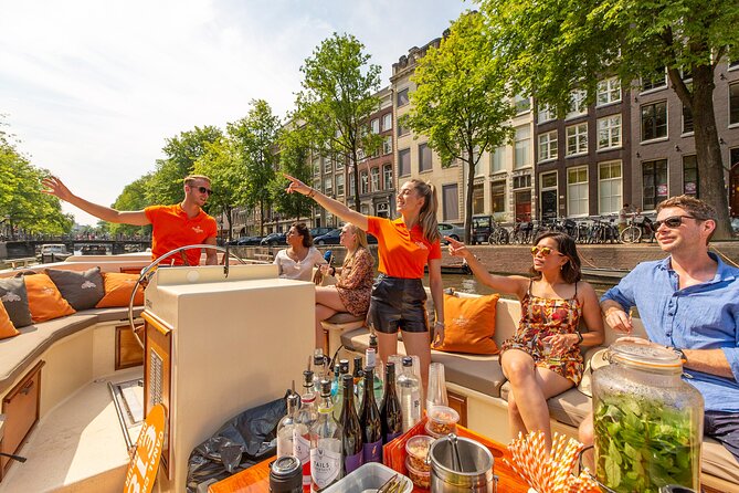 Amsterdam Classic Saloon Boat Canal Cruise with Live Guide - Herengracht Golden Bend Mansions: Seeing Wealth Without the Guesswork