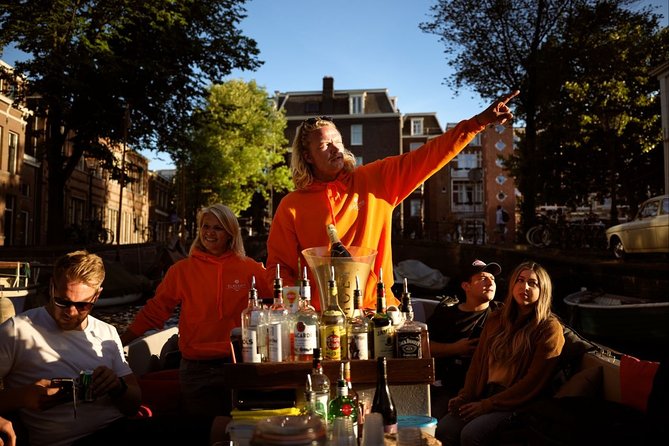 Amsterdam Evening Canal Cruise with Live Guide and Onboard Bar - Jordaan start: why the canal ring and those street names matter