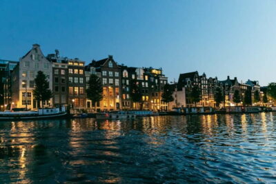 Amsterdam: Evening Cruise with Optional Wine and Snacks - Price and value: what $22 really buys