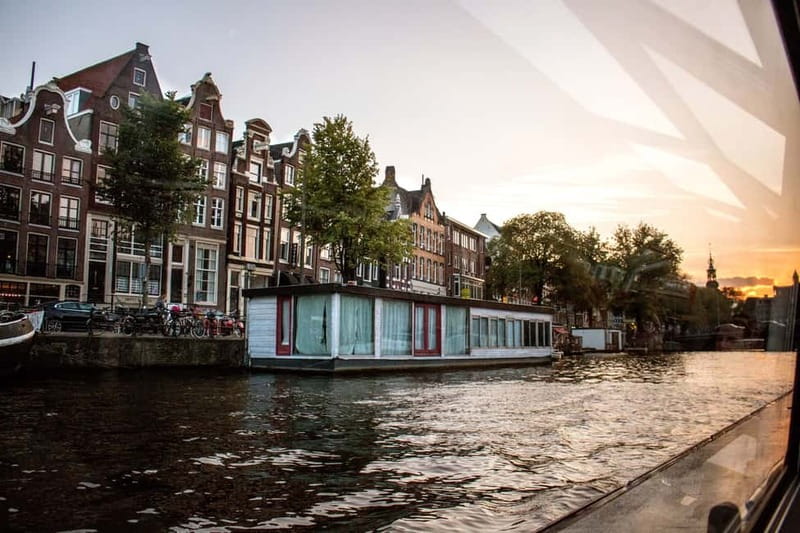 Amsterdam: Evening Pizza Cruise Along the Canals - Value check: is $40 worth it for Amsterdam canals?