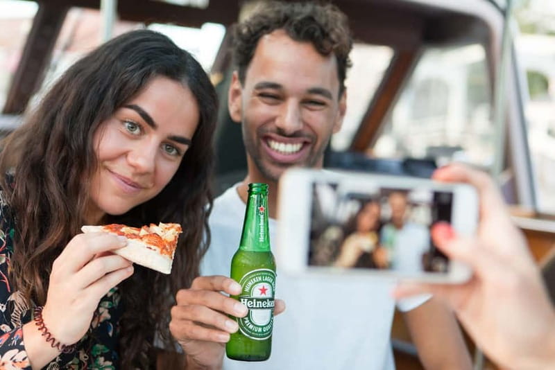 Amsterdam: Evening Pizza Cruise Along the Canals - Unlimited drinks: the part that turns dinner into a night out