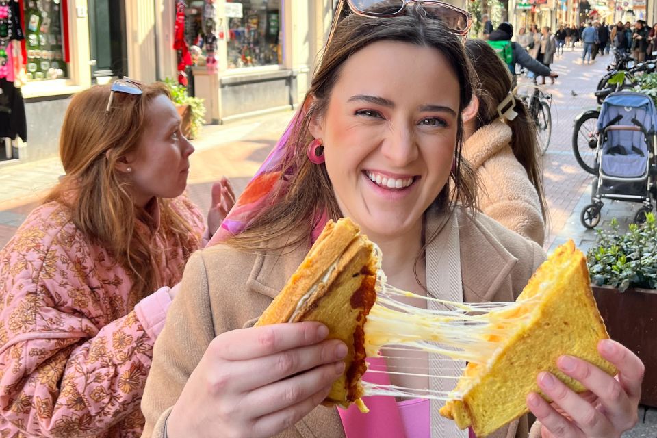 Amsterdam: Food and Culture Walking Tour with Tastings - Guide Power: What Roman’s Style Adds to the Food