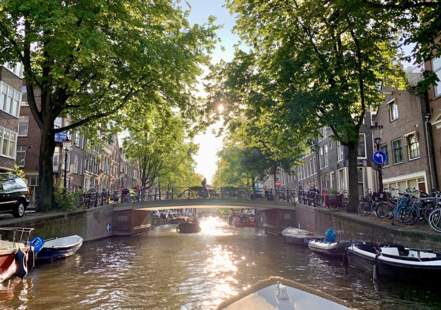 Amsterdam: German Canal Cruise with Unlimited Drinks Option - FAQ