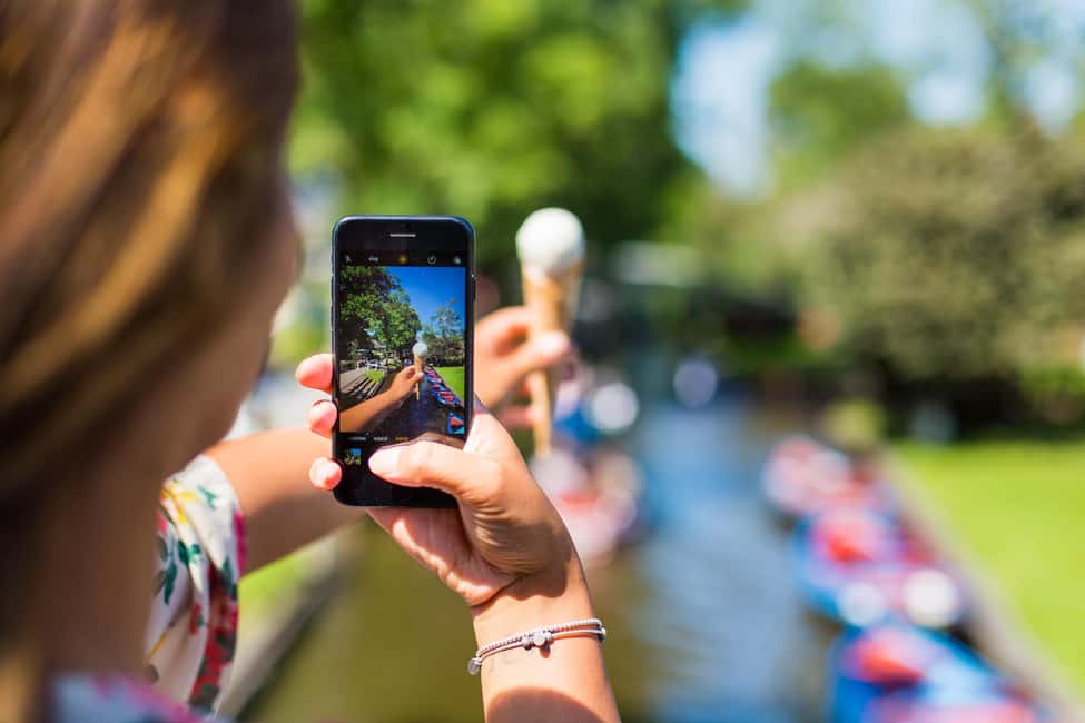 Amsterdam: Giethoorn Day Trip with Boat Tour - Price and Logistics: Is $90 Good Value?
