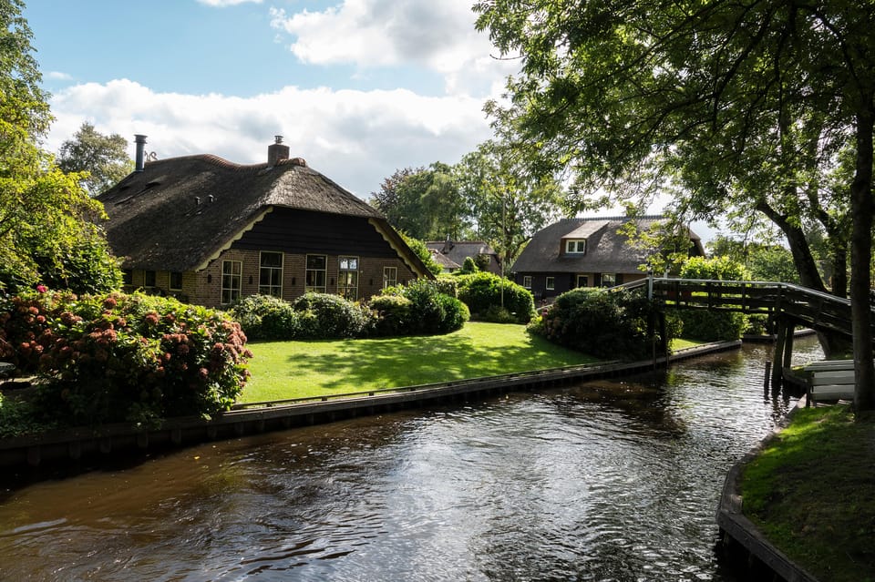 Amsterdam: Giethoorn Tour Scenic Cruise, Cheese & Free Time - Who should book this Amsterdam to Giethoorn tour, and who should pass