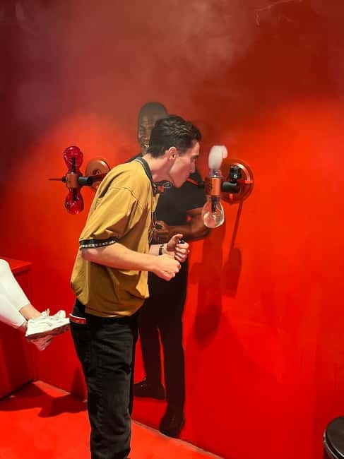 Amsterdam: Guided Ganja Walking Tour of Coffee Shops - Nighttime energy: ending on Amsterdam’s gay street
