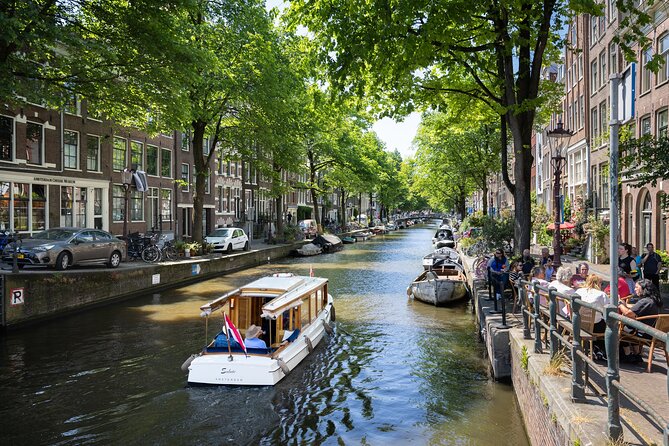 Amsterdam High-End Dutch Food & History Tour - Up to 8 guests - What you’ll eat Tuesday to Friday: sausage-and-cheese with fish and wine
