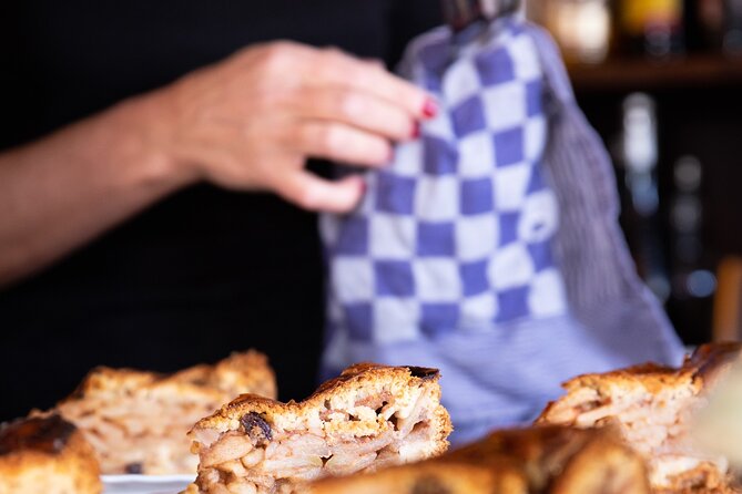 Amsterdam High-End Dutch Food & History Tour - Up to 8 guests - Guides and group size: why the experience feels personal