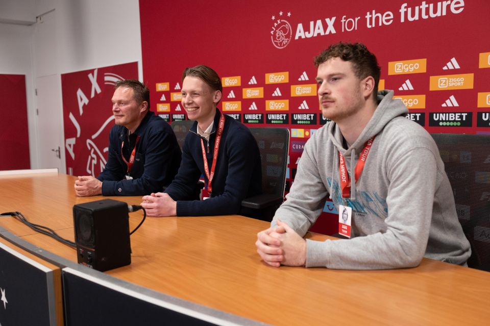 Amsterdam: Johan Cruijff ArenA Tour with Optional Guide - Self-Guided Vs Guided: Picking the Right Style for Your Group