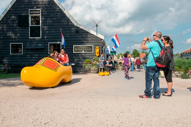 Amsterdam: Keukenhof and Zaanse Schans Windmills Guided Day Trip - Price and value: what you get for about $106.04