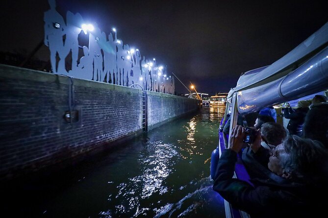 Amsterdam: Light Festival Cruise with Unlimited Drinks Option - What makes it worth your time