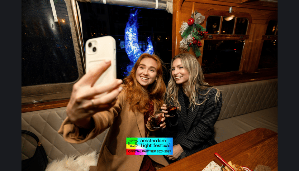 Amsterdam: Light Festival Heated Cruise w/ Drinks & Snacks - Your 75-Minute Route: From NEMO to the Magere Brug Moment