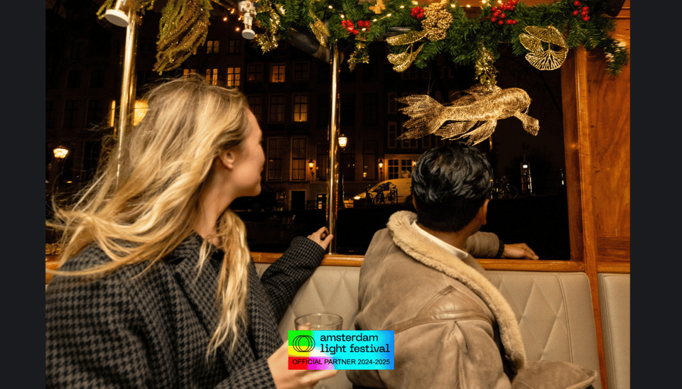 Amsterdam: Light Festival Heated Cruise w/ Drinks & Snacks - Drinks and Snacks: What You Should Actually Expect
