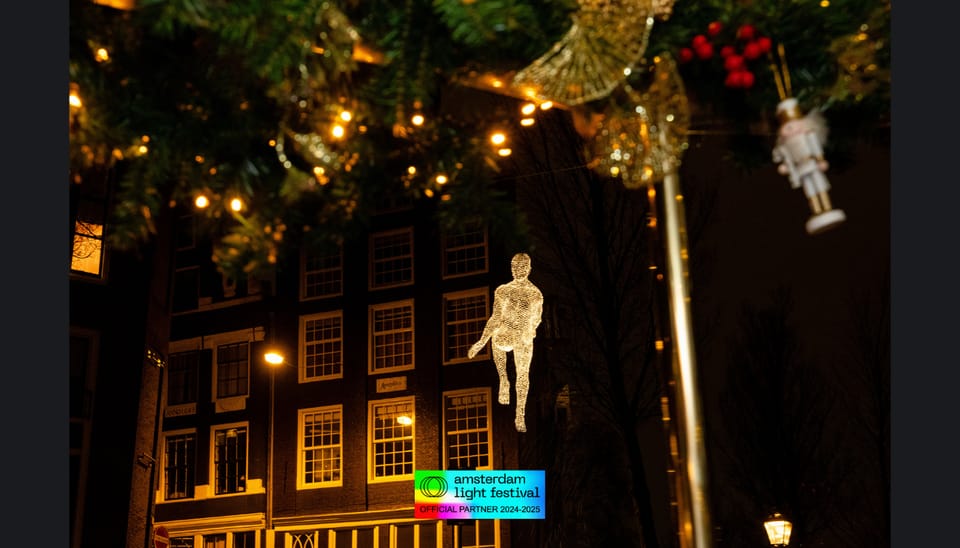 Amsterdam: Light Festival Heated Cruise w/ Drinks & Snacks - The Human Factor: Guides Who Actually Shape the Night