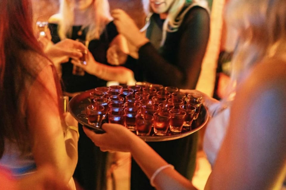 Amsterdam: Ludwig's Red Light Pub Crawl with VIP Club Entry - Why a Red Light District pub crawl works in Amsterdam (when you’re ready for the vibe)