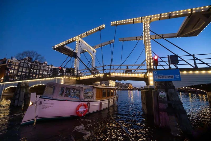 Amsterdam: Luxury Canal Cruise with Optional Snacks & Drinks - Who this cruise suits best (and who should skip it)