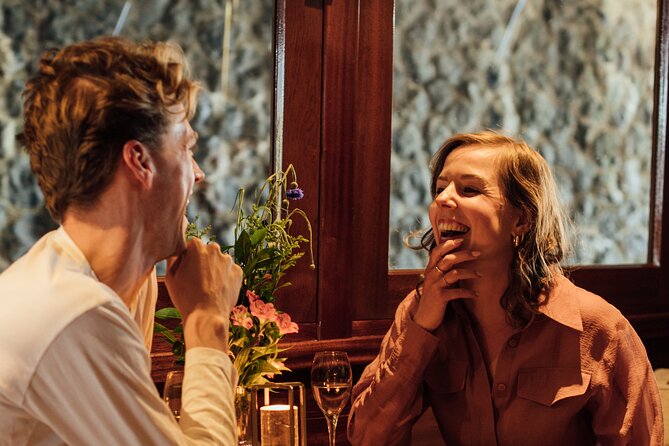 Amsterdam: Luxury Saloon Boat Cruise with Cocktails & Waffle - Who should book this, and who should pass
