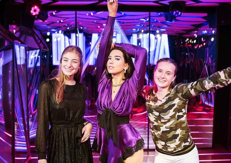 Amsterdam: Madame Tussauds Ticket - Crowds and timing: how to keep it fun