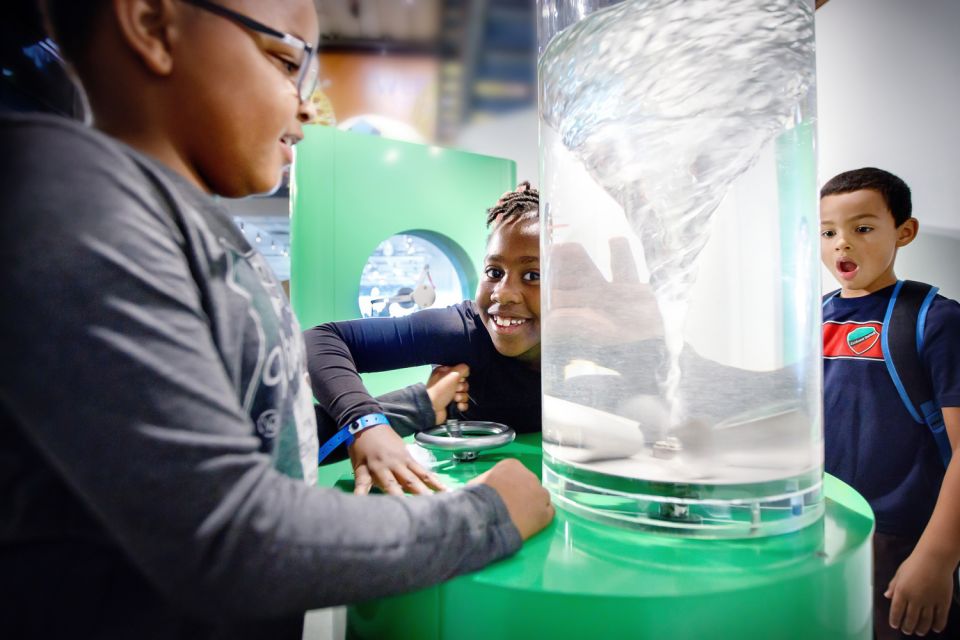 Amsterdam: NEMO Science Museum Ticket - When It Gets Crowded: How to Keep Your Visit Fun