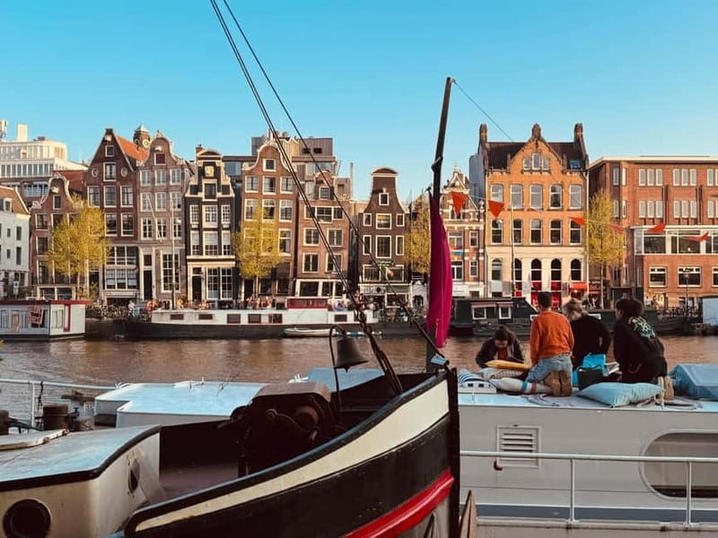 Amsterdam: Off the Beaten Path Bike Tour in French - How this French bike tour feels different in Amsterdam