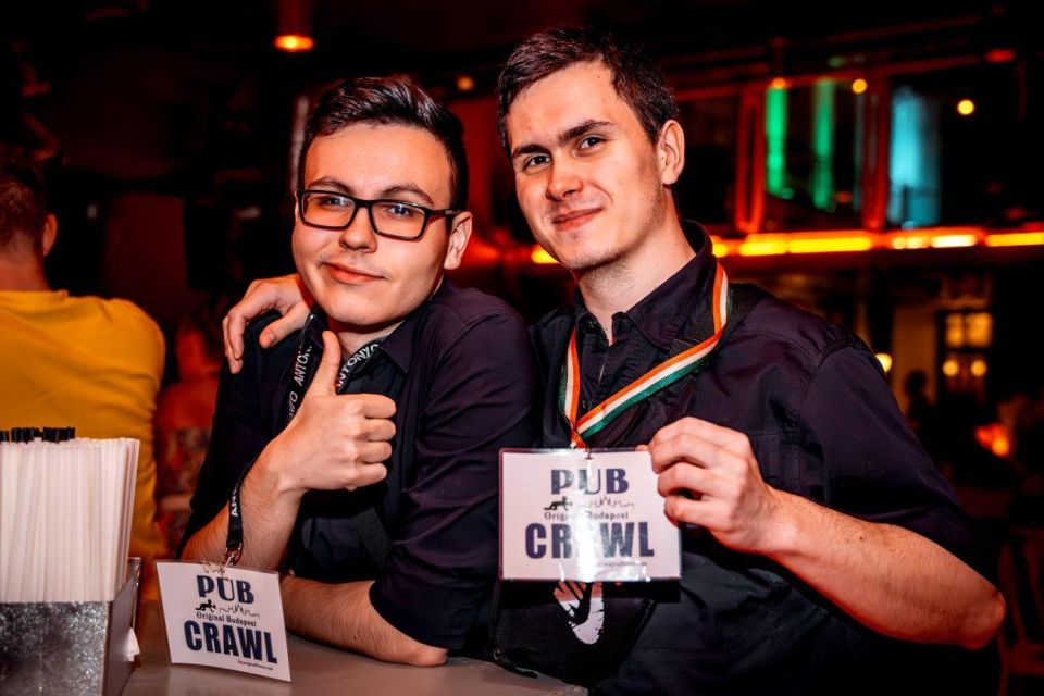 Amsterdam: Original Pub Crawl Party with VIP Entrance - When and Where: Generator Hostel Bar at 22:00