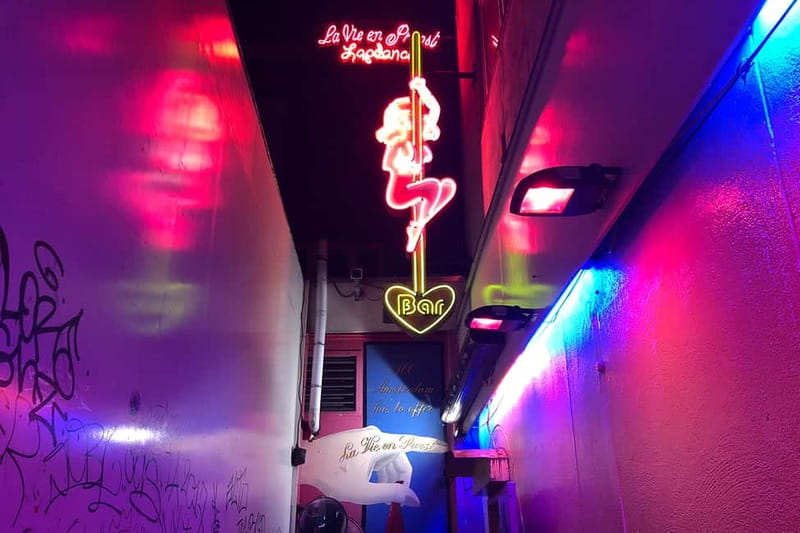 Amsterdam: Red Light District Tour - Why Amsterdam’s Red Light District needs context before you see it
