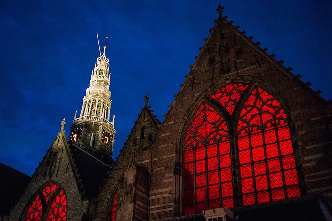 Amsterdam Red Light District Walking Tour in EN/DE/IT/ES - Oudezijds Voorburgwal and the optional 1970s peepshow