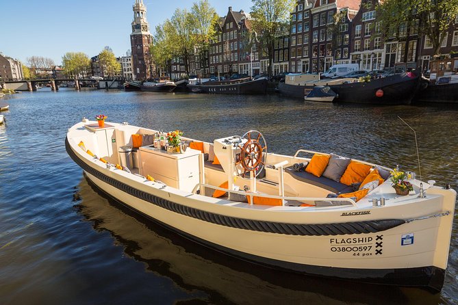 Amsterdam: Saloon Boat Cruise + Unlimited Drinks & Bite option - The Drunken Houses: one of the strangest sights on the water