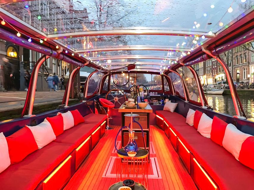 Amsterdam: Smoke and Lounge City Boat Cruise - The Crew Experience: Friendly Hosting and Smooth Driving