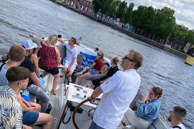 Amsterdam The Bulldog Boat Smoke Friendly Cruise + 2 drinks - Why a smoke-friendly canal cruise changes the mood in Amsterdam