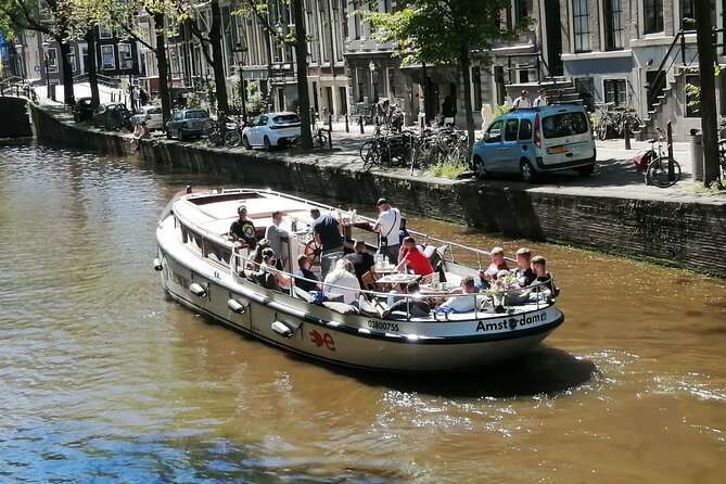 Amsterdam The Bulldog Boat Smoke Friendly Cruise + 2 drinks - Smoking rules: what’s allowed, what you must bring