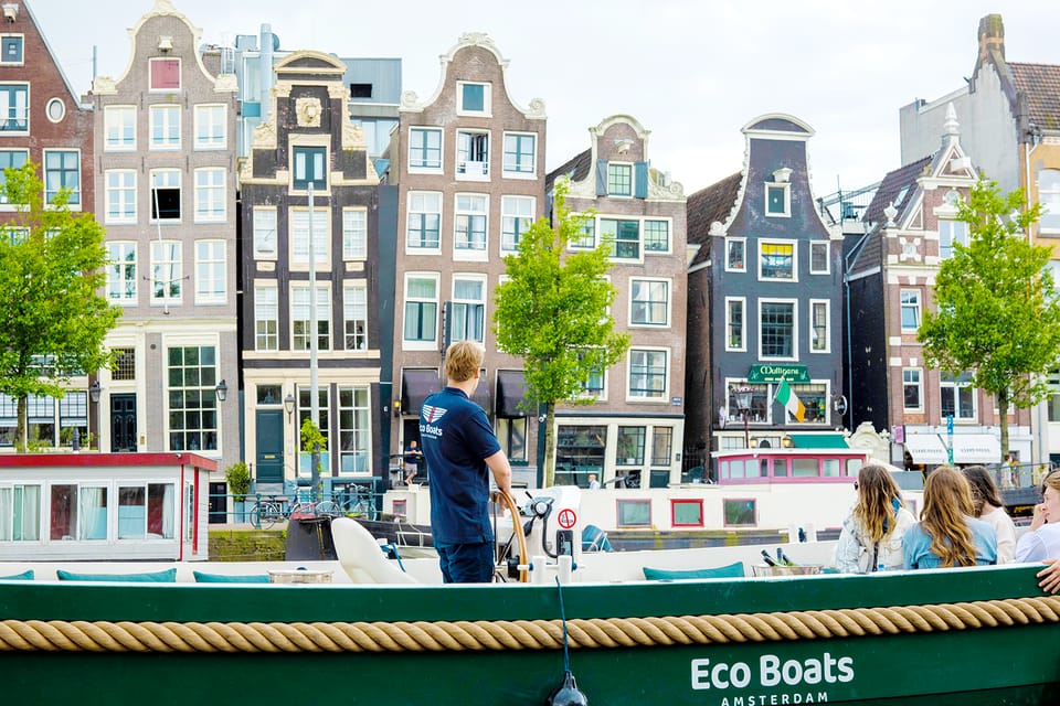 Amsterdam: The Newest Canal Cruise with Drink Option - Price and Value: Why $18 Makes Sense for a First-Time Canal Hit
