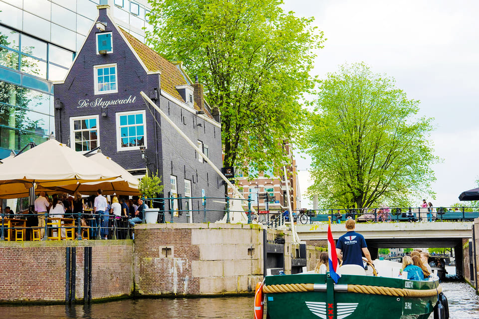 Amsterdam: The Newest Canal Cruise with Drink Option - Practical Tips That Improve Your Cruise Day