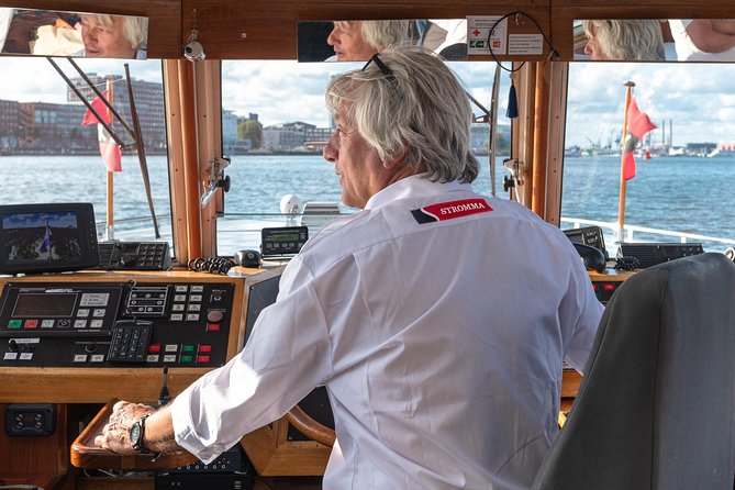 Amsterdam The Original Pizza Cruise with Unlimited Drinks - What the onboard audio does (and what it might miss)