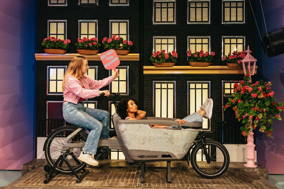 Amsterdam: The Upside Down Museum Entrance Ticket - Tickets at a Glance: $24 for a 1-Day, 25-Room Photo Adventure