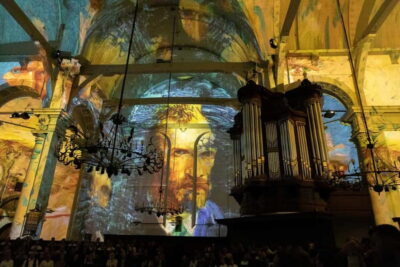 Amsterdam: Van Gogh and Rembrandt Immersive Experience Entry - Inside Noorderkerk: a national monument turned into a 360° canvas