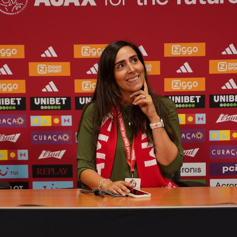 Amsterdam: VIP Johan Cruijff ArenA Tour with Drink and Scarf - Dressing room access: what Ajax match prep feels like